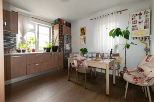 DE VANZARE CASA CU 4 CAMERE BUNA ZIUA - imagine 6