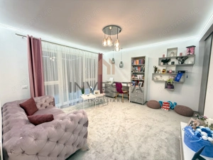 Casa moderna, spatioasa , pe o strada privata retrasa! - imagine 9