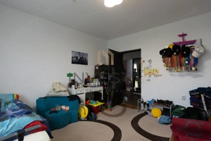 DE VANZARE CASA CU 4 CAMERE BUNA ZIUA - imagine 10