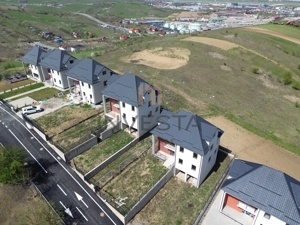 Casa individuala/Strada noua/Calitate Premium