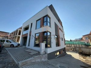 Spatiu comercial pretabil pentru activitati medicale! - imagine 2