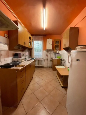 Apartament de vanzare 3 camere, 68 mp, zona Tudor - imagine 3