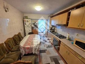 Apartament 3 camere decomandat