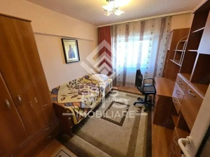 Apartament 3 camere decomandat - imagine 2