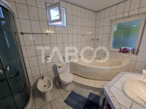 Casa individuala de vanzare 6 camere teren 650 garaj Piata Cluj Sibiu - imagine 12