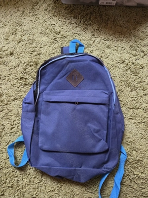 Ghiozdan albastru nou