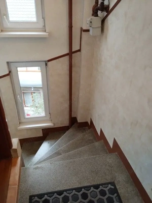 Apartament 3 camere ,in vila,  renovat total, pe strada Visinilor - imagine 11