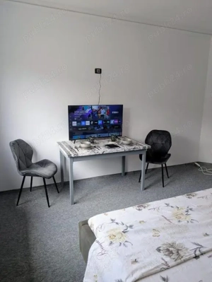 Închiriez apartament cu o camera