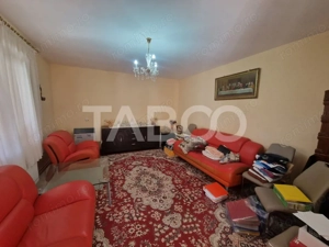 Casa individuala teren 979 mp gradina curte si terasa de vara Rasinari - imagine 9