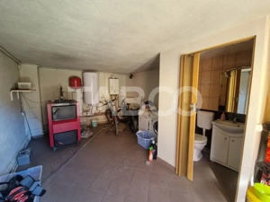 Casa individuala teren 979 mp gradina curte si terasa de vara Rasinari - imagine 13