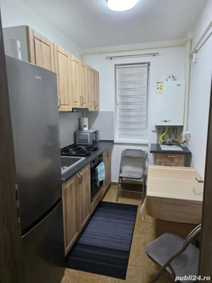 Închiriez garsonieră 