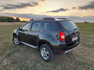 Duster Laureat 1.6  Euro 5 + G.P.L - imagine 4