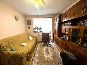 Apartament 2 camere etaj 2 zona centrala Str Pacii - imagine 2