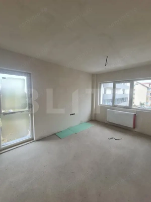 Apartament decomandat, posibilitate modificare in 3 camere, parcare, zona Terra - imagine 5