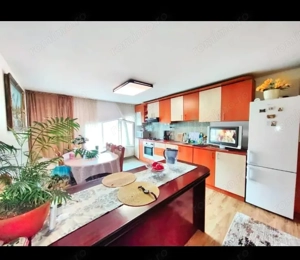 Apartament 3 camere in zona Plopilor - imagine 4