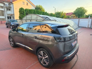 Peugeot 3008 Plug-In Hybrid 225 e-EAT8 GT - imagine 8