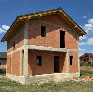 Casa la rosu - zona buna