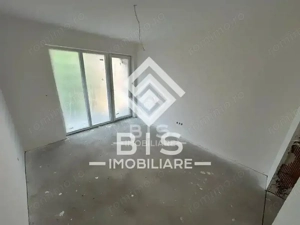 Apartamente 3 camere - Bloc Nou - imagine 12