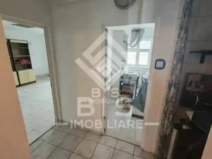 Apartament 3 camere - parter - pretabil ca si spatiu comercial - imagine 8