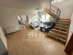 Casa spatioasa pe 3 nivele - Sigmir - imagine 3