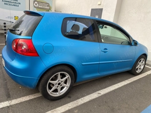 Volkswagen Golf 5 (3 usi) colantat+ subwoofer - imagine 7