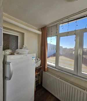 Se vinde apartament 3 camere - imagine 3 Se vinde apartament 3 camere - imagine 3