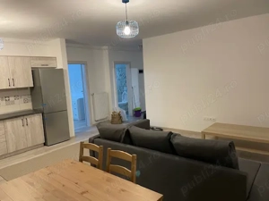 Inchiriez apartament 3 camere Tg Mures-Maurer - imagine 4 Inchiriez apartament 3 camere Tg Mures-Maurer - imagine 4