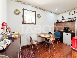 Apartament de vanzare cu 3 camere si curte la vila in Andrei Muresanu - imagine 4