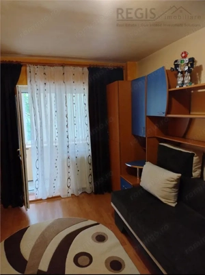 Apartament cu 3 camere, cartier Noua - imagine 5