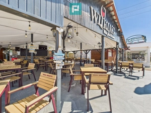 Afacere la cheie pe Plaja Ghioroc.