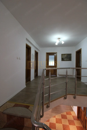 Casa in Blascovici, 5 camere + 3 bai, centrala proprie - imagine 10