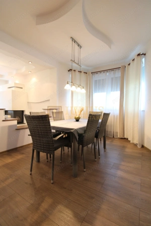 Casa in Blascovici, 5 camere + 3 bai, centrala proprie - imagine 4