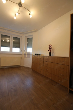 Casa in Blascovici, 5 camere + 3 bai, centrala proprie - imagine 20
