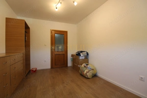 Casa in Blascovici, 5 camere + 3 bai, centrala proprie - imagine 19
