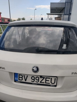 Skoda Fabia 2013, 1.2, benzina, imbunatatiri, 207000 km, navigatie, camera mansalier 3600 Eur