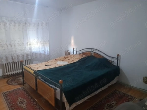 Apartament clasic și spațios de vânzare   Etaj 1, lângă Piața Centrală din Caransebes - imagine 10