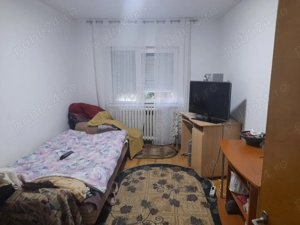Apartament clasic și spațios de vânzare   Etaj 1, lângă Piața Centrală din Caransebes - imagine 12