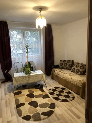 Ofer spre inchiriere garsoniera confort 1,,et.2,mobilata si utilata in Radauti.