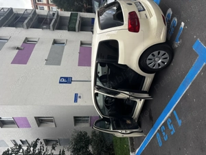 Volksvagen Touran 1.6 TDI - imagine 7