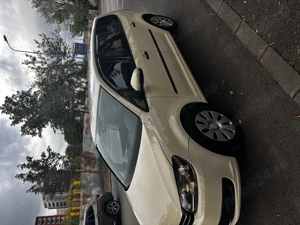 Volksvagen Touran 1.6 TDI - imagine 9