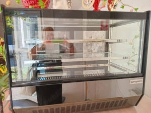 Vând vitrină frigorifica 