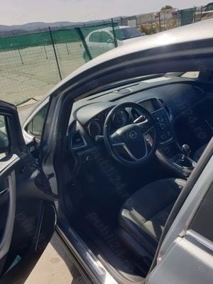 Opel Astra J 1.7 CDti An 2011 - imagine 8