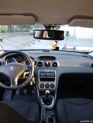 Peugeot 308 - imagine 4