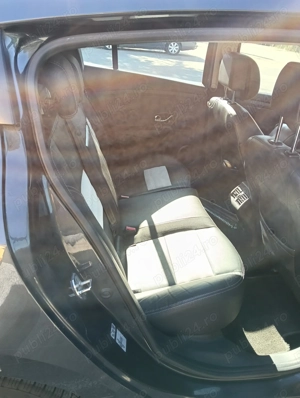 Vând sau schimb cu ceva mai nou, ofer diferența  - imagine 6