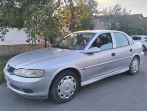 Opel Vectra 1.6 benzina, AUTOMATĂ, stare foarte buna - imagine 4 Opel Vectra 1.6 benzina, AUTOMATĂ, stare foarte buna - imagine 4