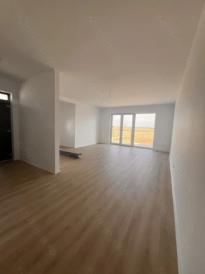 Comision 0%. Duplex pe parter. Panouri solare. 328 mp teren. La cheie. - imagine 4