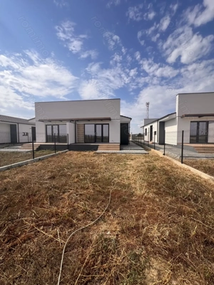 Comision 0%. Duplex pe parter. Panouri solare. 328 mp teren. La cheie. - imagine 7