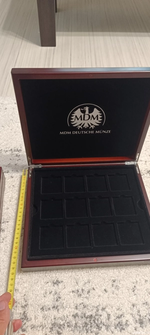 Cutie depozitare din lemn monede