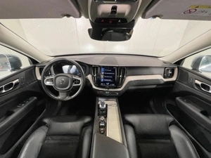 Volvo XC 60 - imagine 8