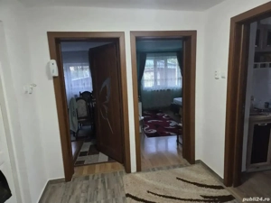 vand apartamen 2 camere decomandat